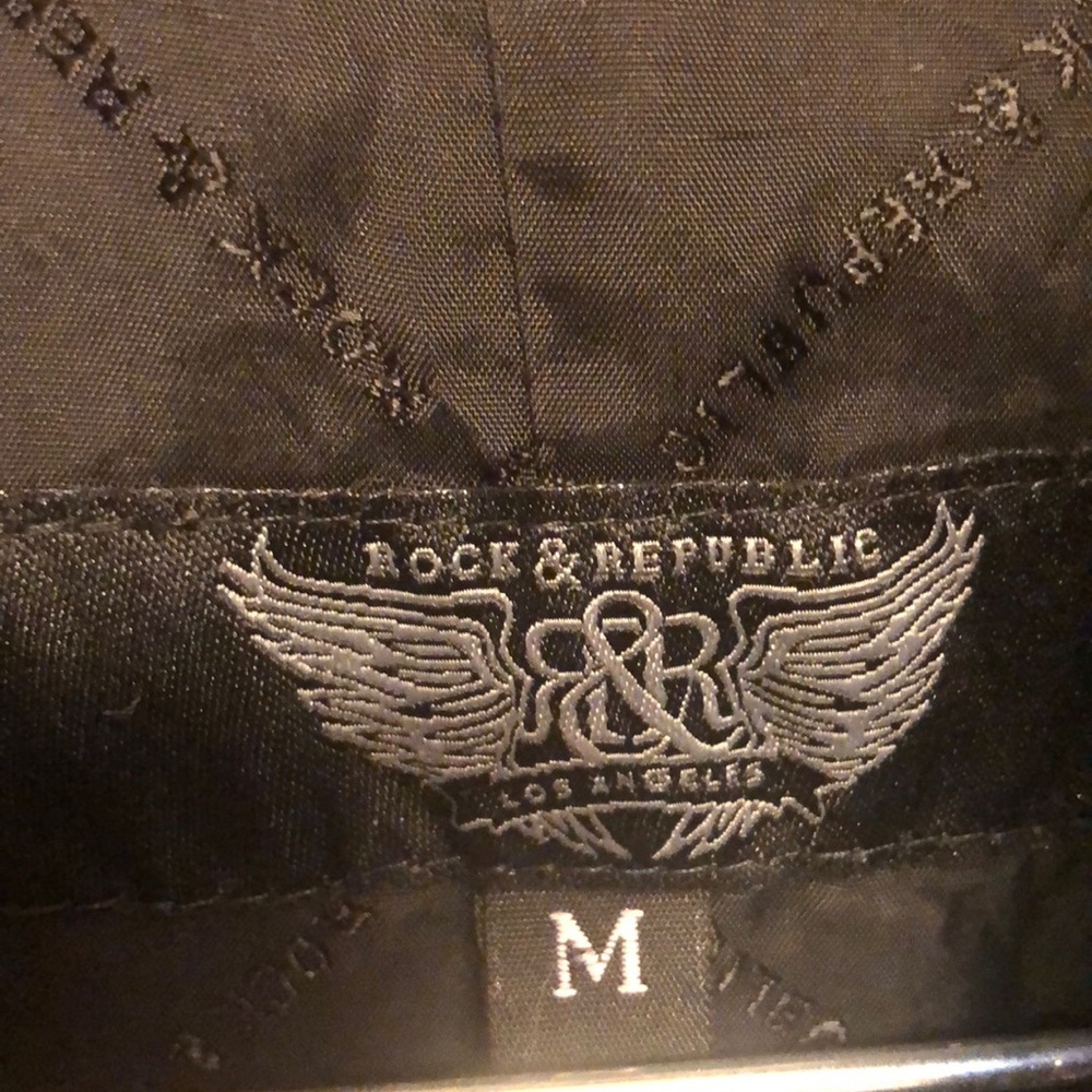 Rock & Republic Collared Skull Denim Jacket - Picture 3 of 10